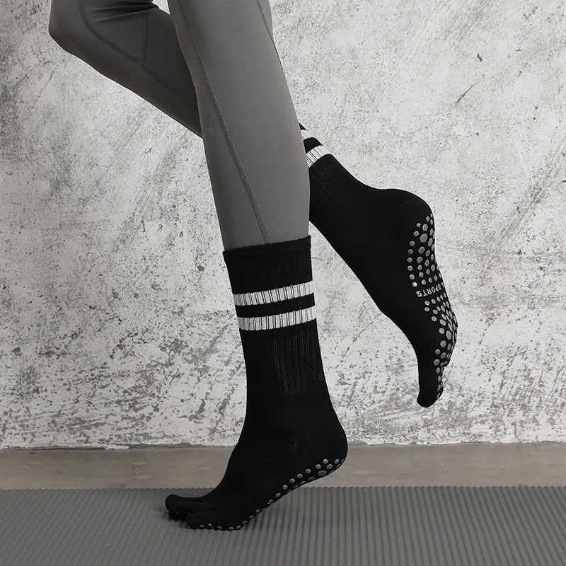 2 pairs of yoga socks, medium  - Pilates Yoga Sport ulasan dan harga